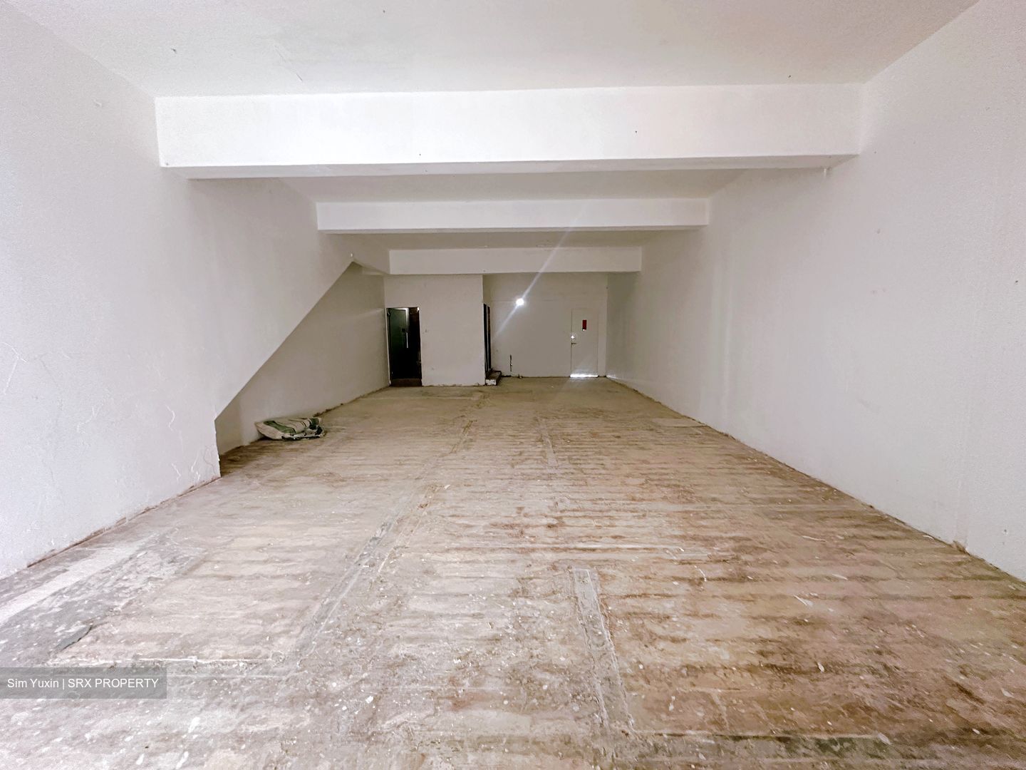 Bedok Shopping Complex (D16), Shop House #479471021